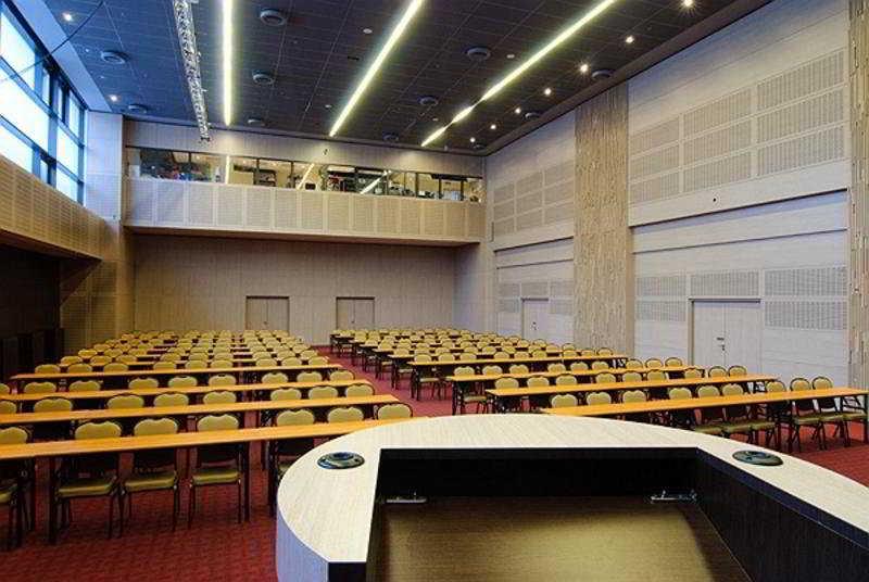 Europa & Congress Center